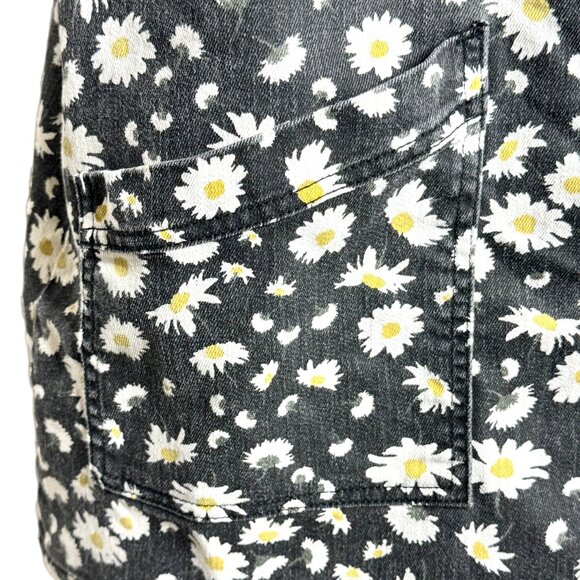 Daisy Print Black Denim Overall Dress Junior's XL (15-17) - Picture 3 of 8